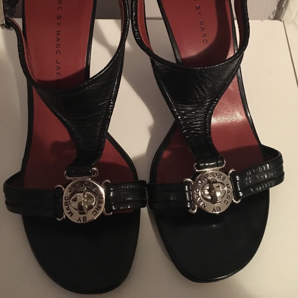 Marc Jacobs Black Patent Heels